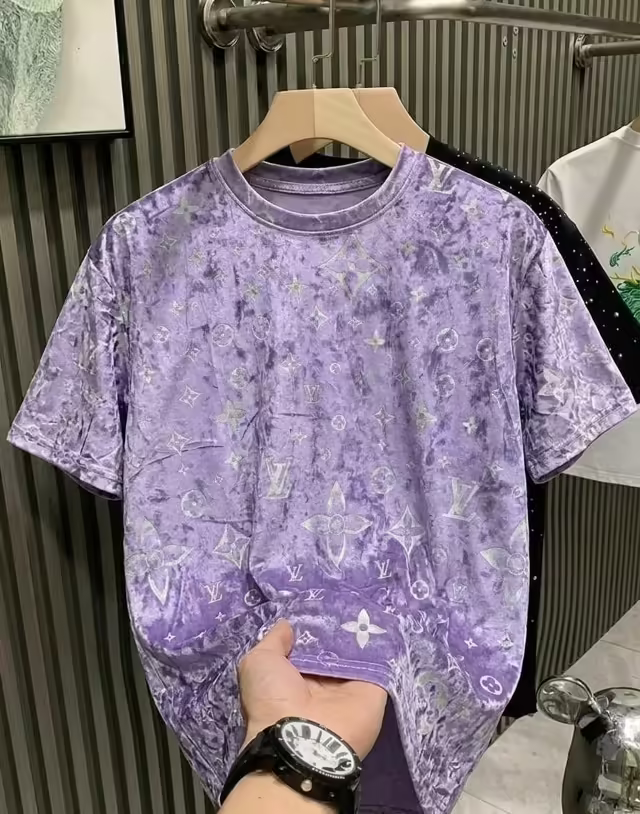 Женские футболки