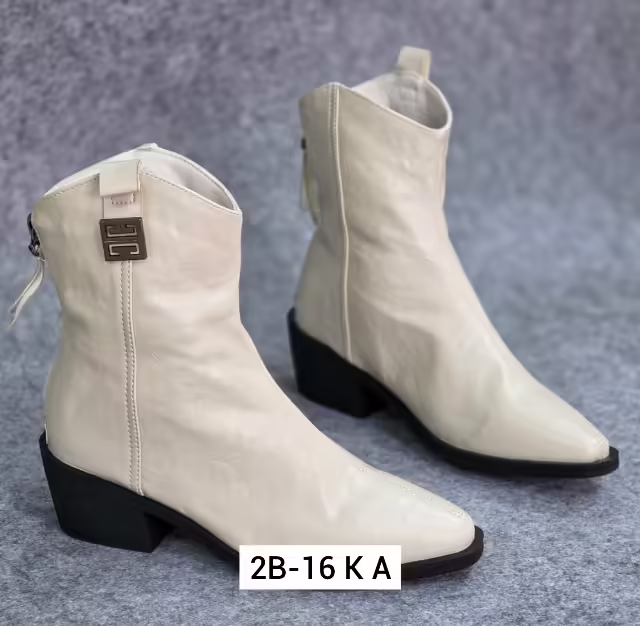 Замшевые женские сапоги