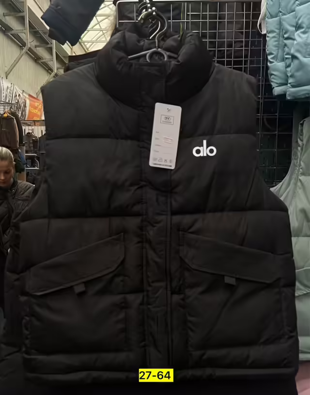 Женские жилетки. фото 2