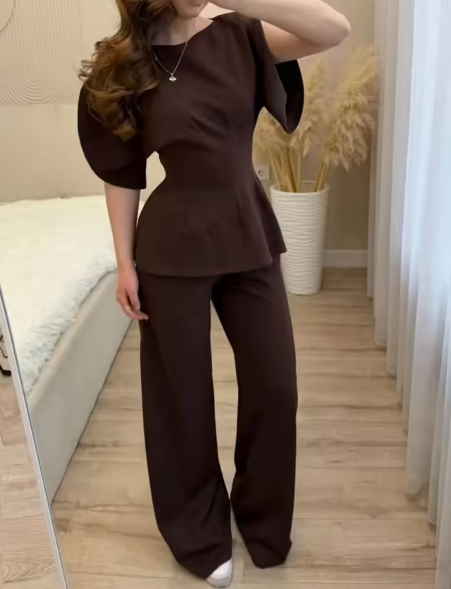 Женские костюмы