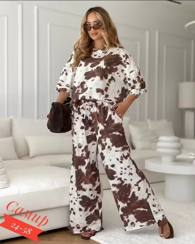 Женские костюмы