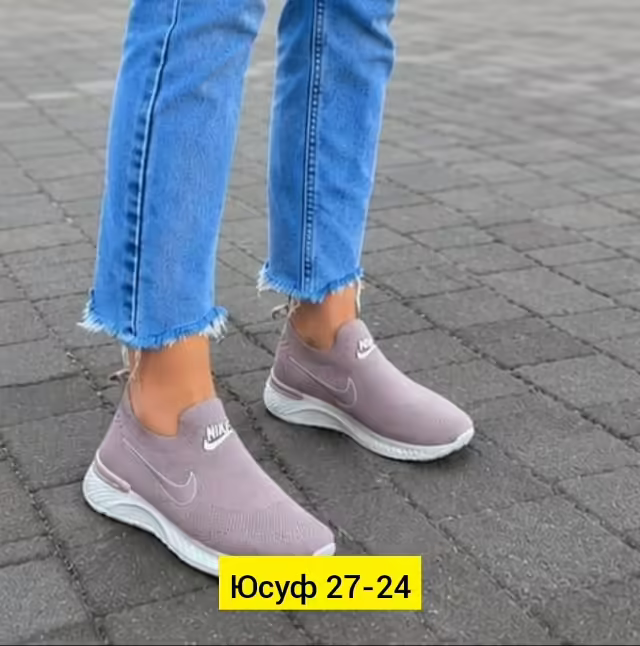 Женские кроссовки. фото 2