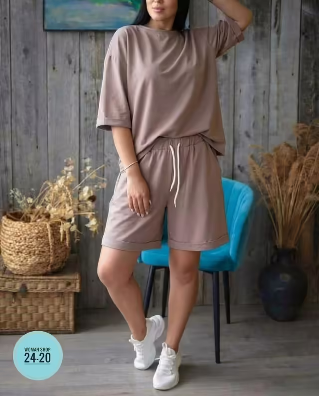 Нереальные крутые модные женские костюмы