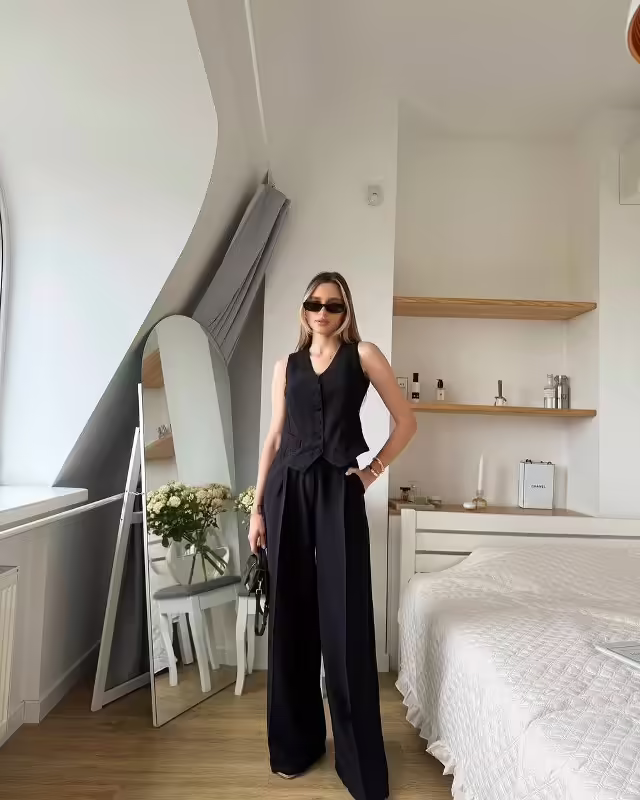Трендовые женские костюмы тройки льна
