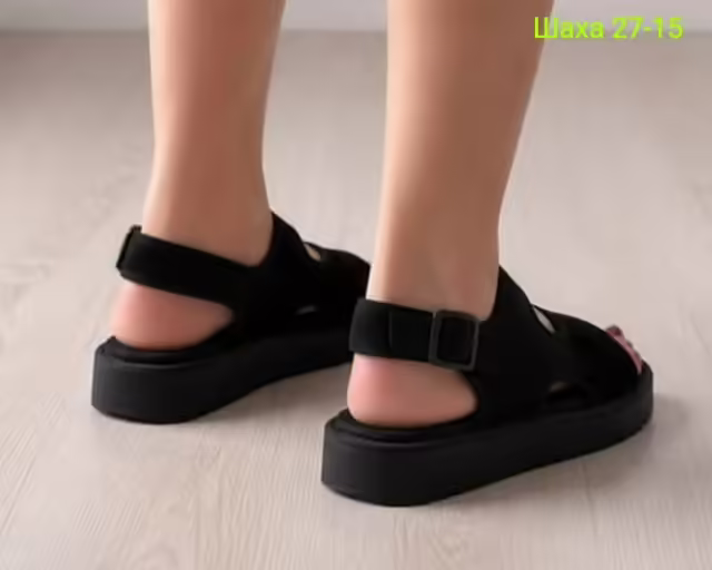 Женские босоножки