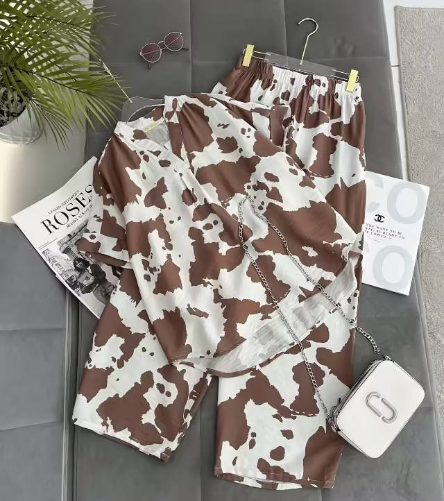 Женские костюмы двойки