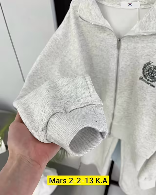 Женские костюмы