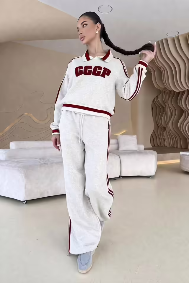 Женские костюмы. фото 3