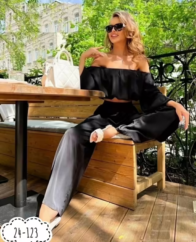 Отличные яркие модные стильные женские костюмы. фото 2