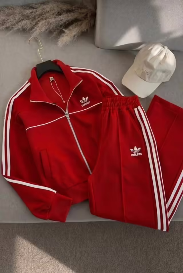 Женские спортивные удобные стильные мужские костюмы. фото 2