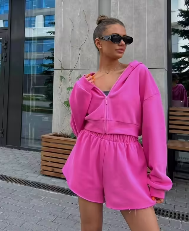 Трендовые женские костюмы. фото 3