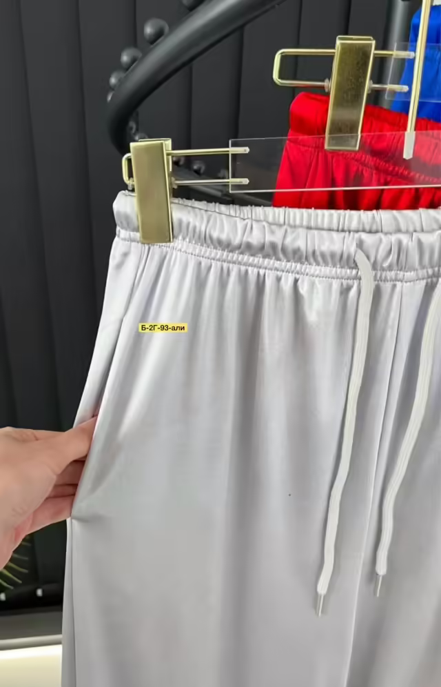 Спортивные женские штаны. фото 2
