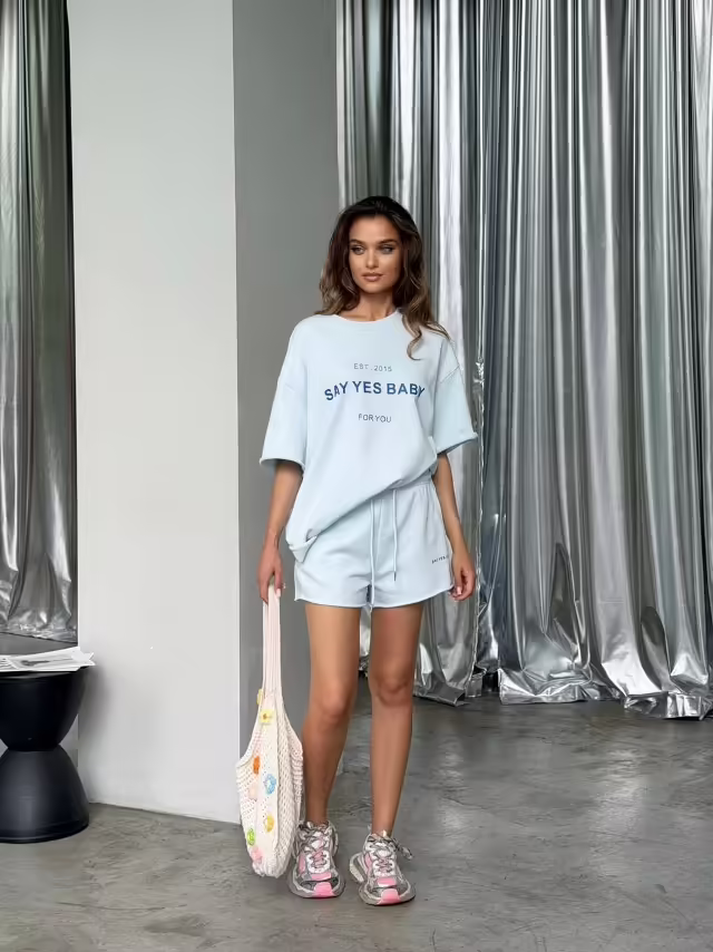 Женские костюмы