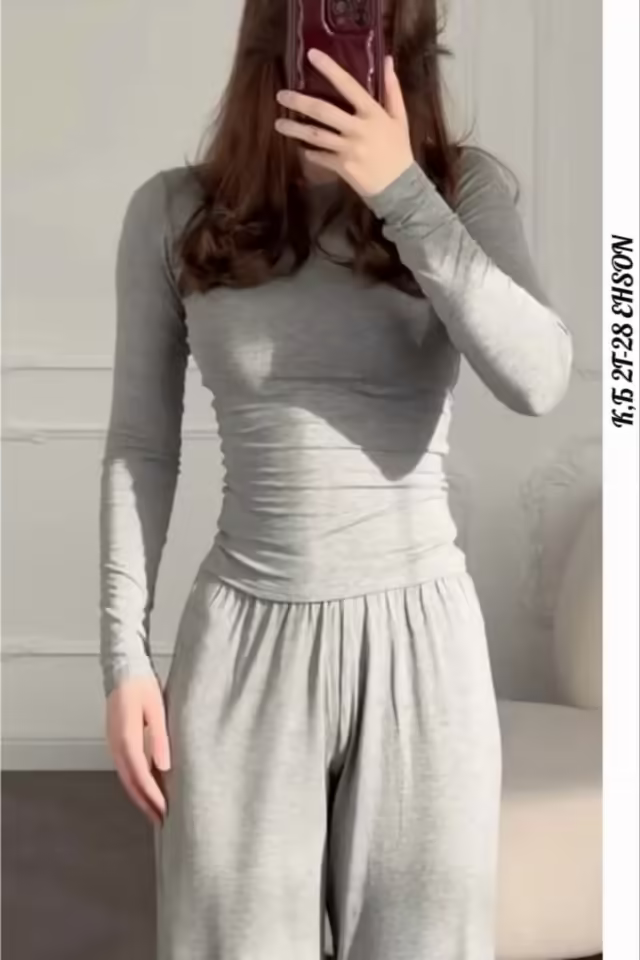 Женские костюмы