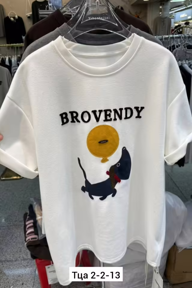 Женские футболки