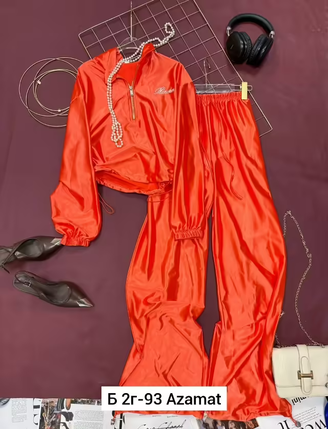 Женские костюмы