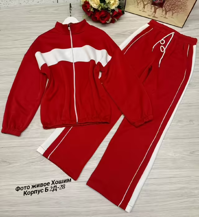 Спортивные женские костюмы на флисе