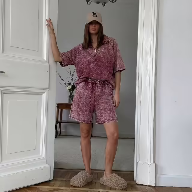 Женские костюмы