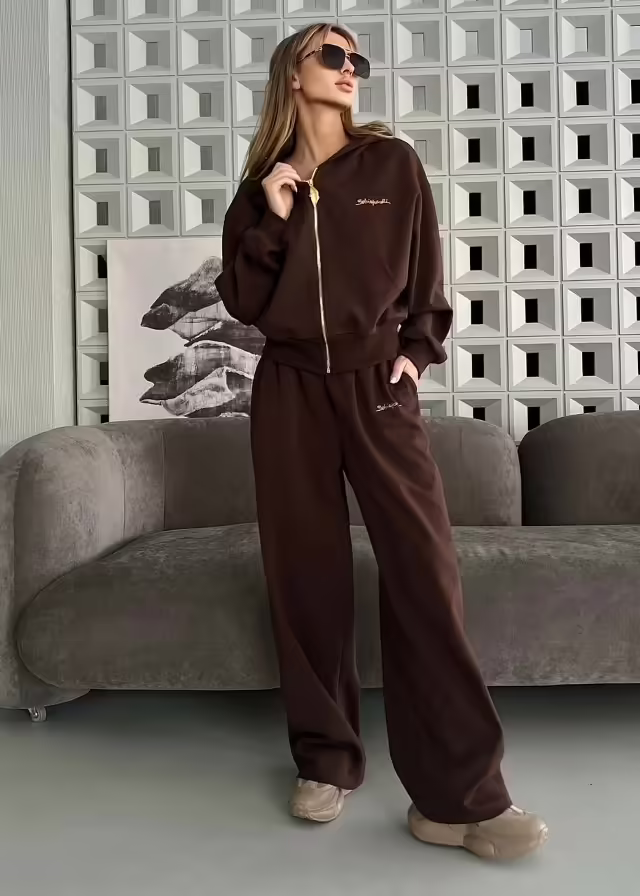 Женские костюмы 2026
