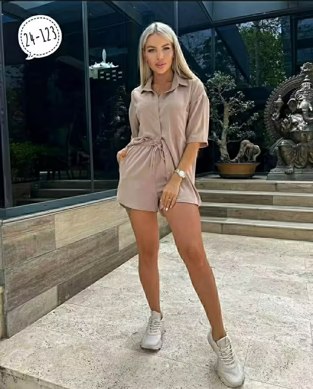 Женские костюмы. фото 3