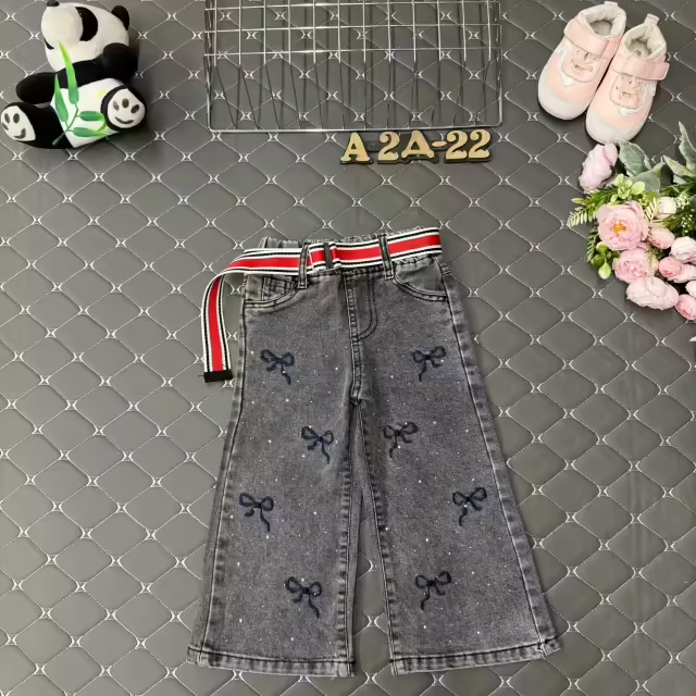 Хлопковые детские джинсы