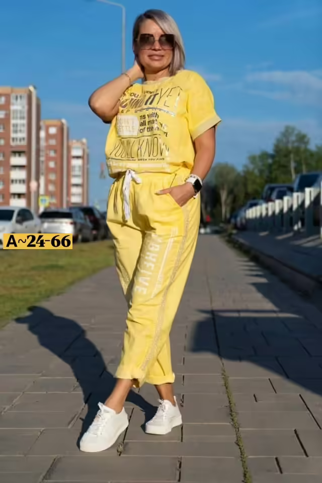 Женские костюмы