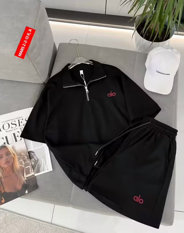 Женские костюмы. фото 2