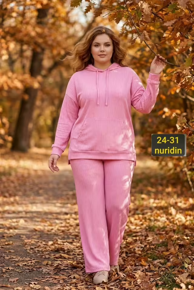 Женские костюмы двойки. фото 3