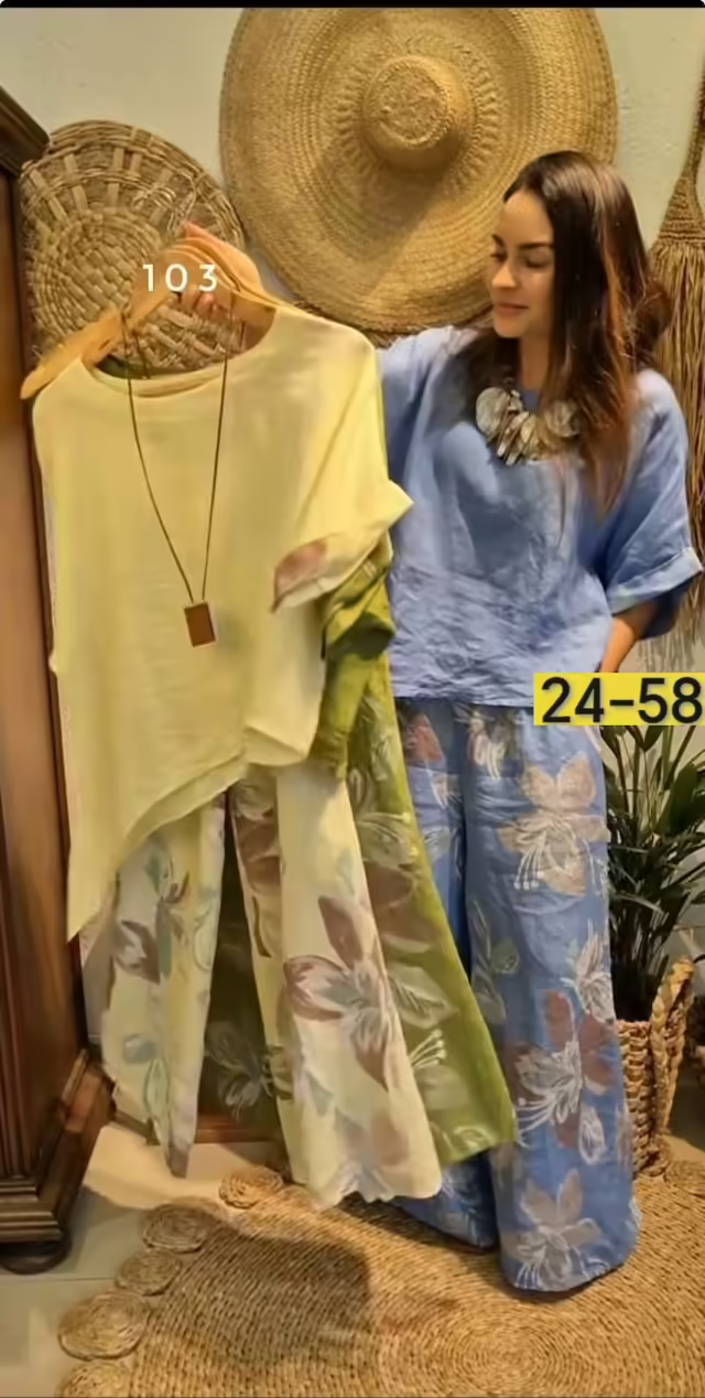 Женские костюмы