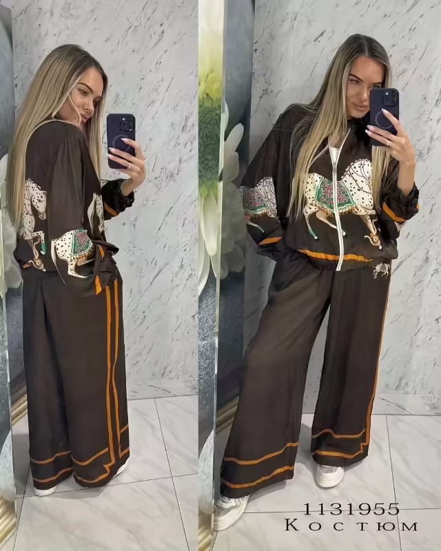 Стильные женские костюмы