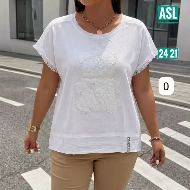 Женские футболки