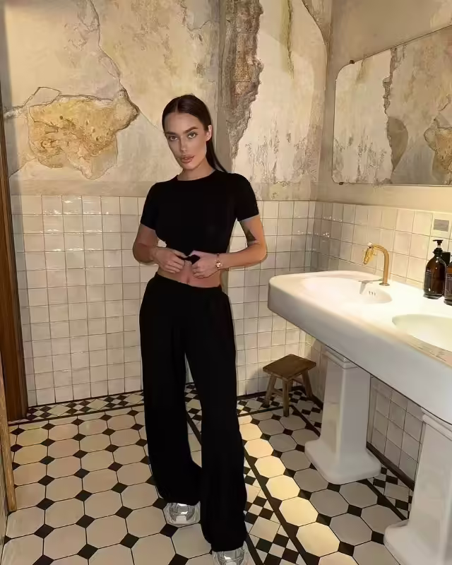 Женские костюмы двойки