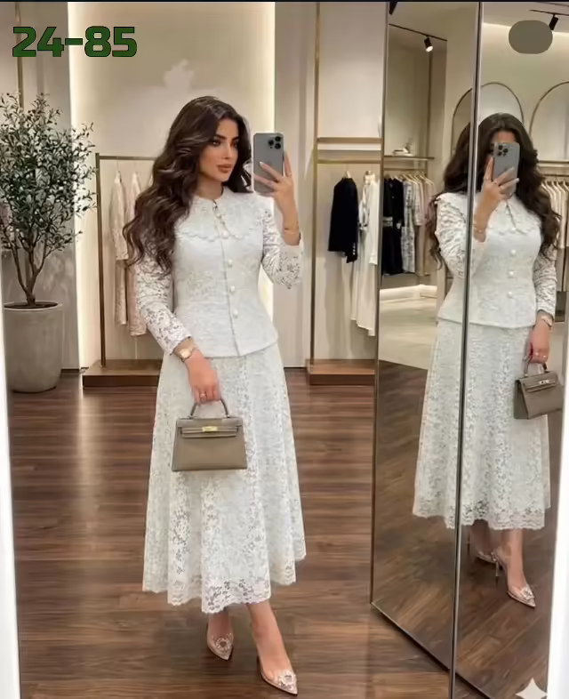 Женственные кружевные элегантные женские костюмы. фото 3