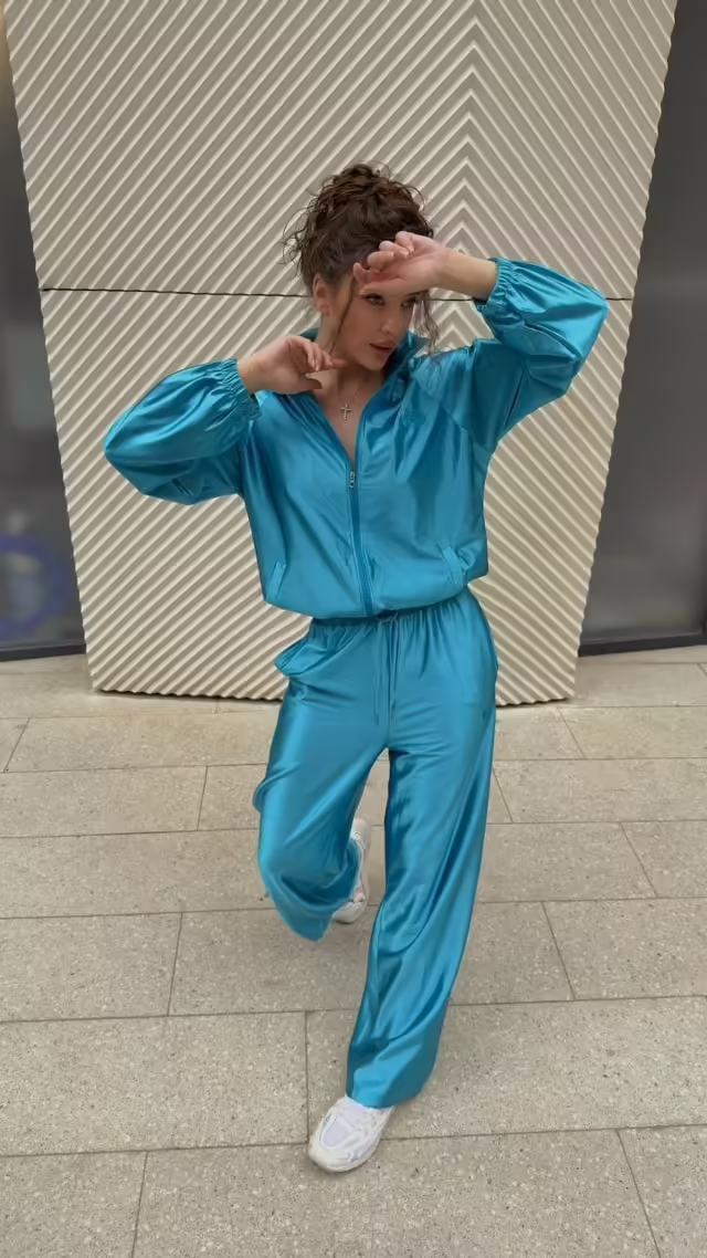 Женские костюмы