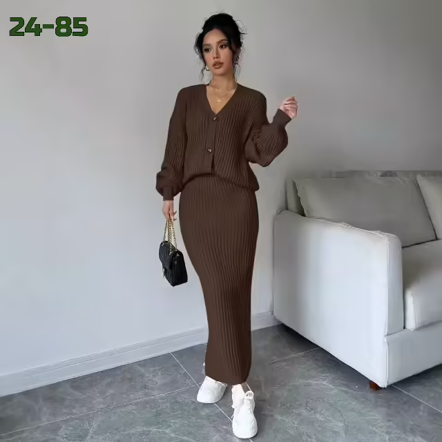 Стильные женские костюмы тройки. фото 3