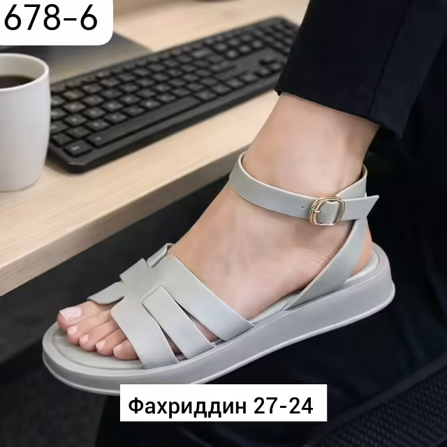 Женские босоножки. фото 2