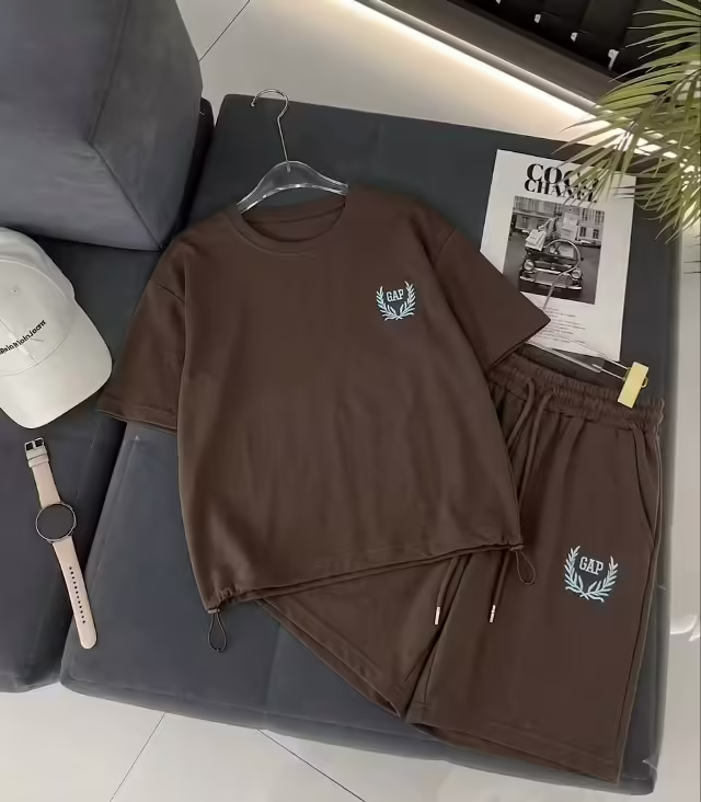 Стильные женские костюмы g@p