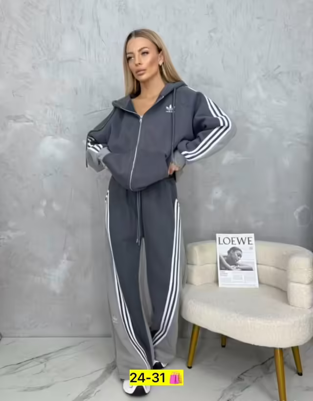 Женские костюмы