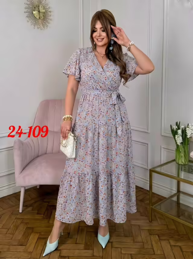Стильные женские платья