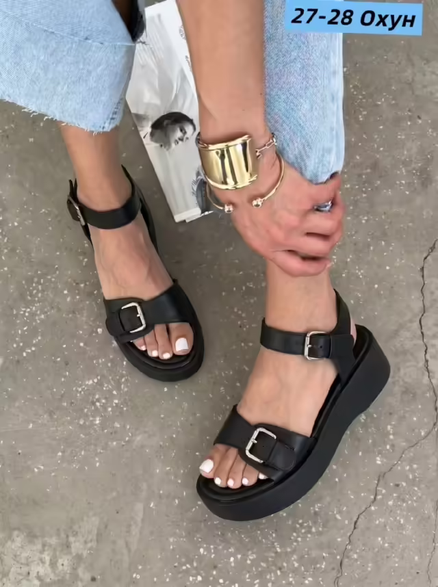 Женские босоножки
