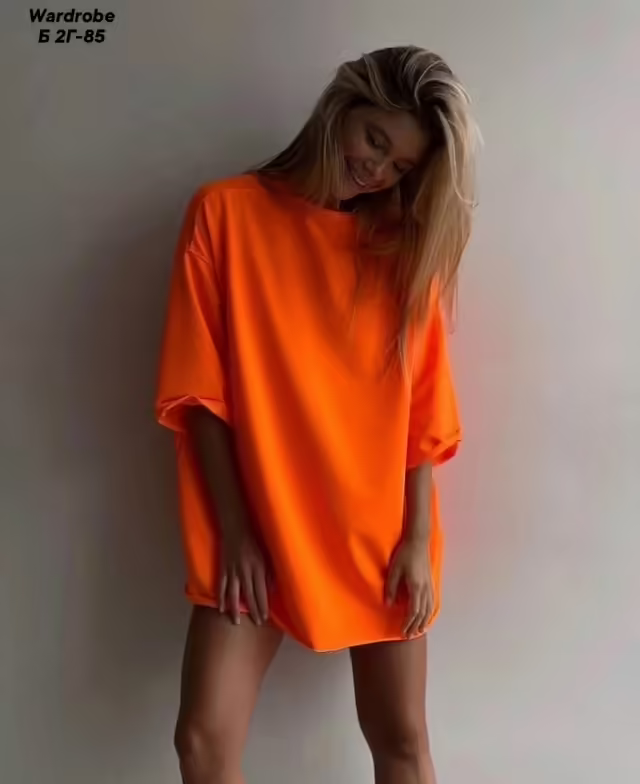 Базовые женские футболки свободного кроя. фото 3