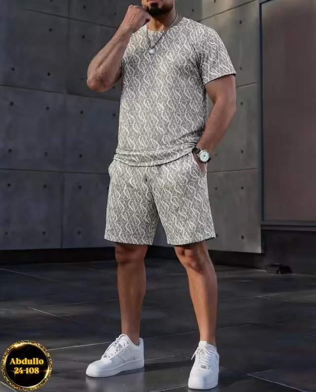 Женские костюмы