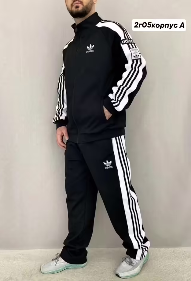 Тонкие спортивные женские костюмы