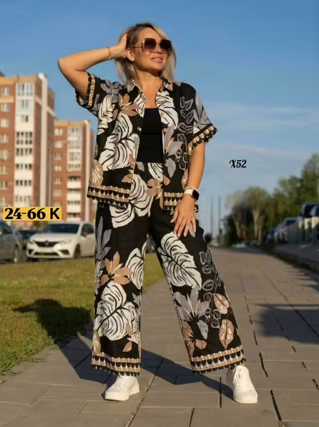 Женские костюмы