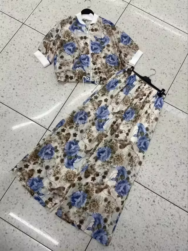 Женские костюмы. фото 3