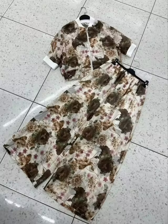 Женские костюмы. фото 2