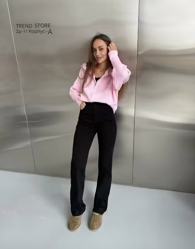 Стильные женские джинсы