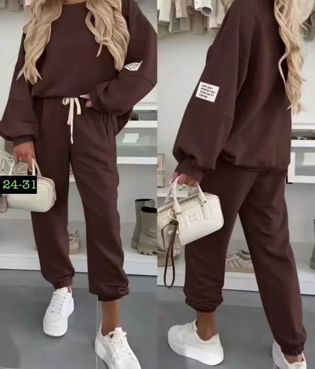 Женские костюмы