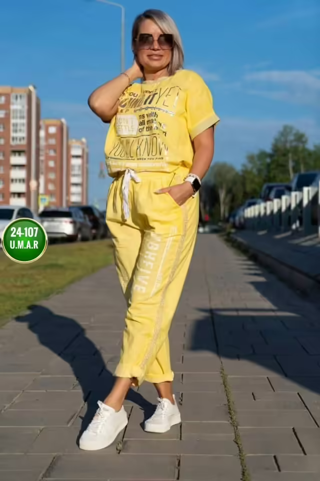 Женские костюмы