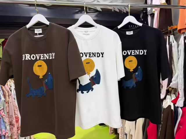 Нарядные женские футболки